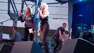 Liz Phair and Juliana Hatfield &quot;Please Mr. Please&quot;&#39; and &quot;Friend of Mine&quot; Space Evanston 6/22/19