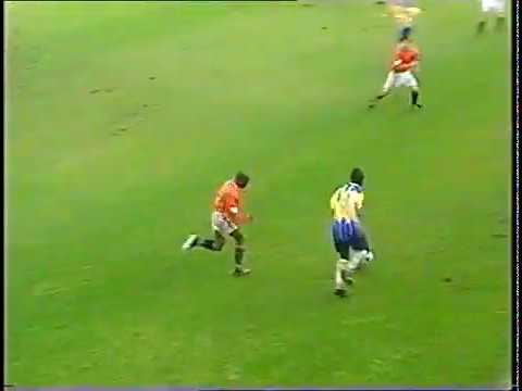 Canvey Island 1-2 Southend United - FA Cup 2nd Round - Sunday 10th December 2000 - Part 2 of 4
