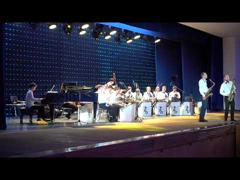 Ekaterina Agaponova, Aleksandr Butenko, Anastasiia Titova & Ivan Pobeguts — Cotton Tail