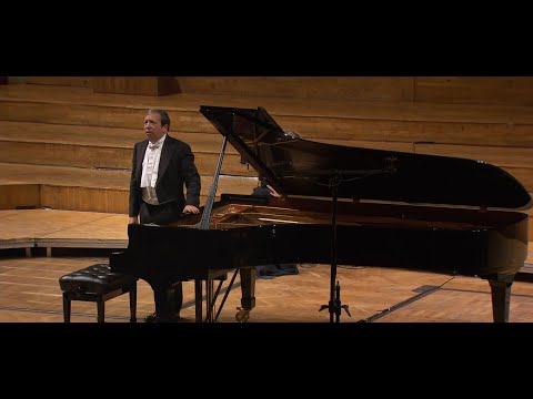 Chopin: Ballade No. 3, 3 Études, 3 Mazurkas, Scherzo No. 4 - Murray Perahia
