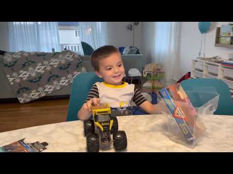 Earth Shaker Monster Truck | Monster Jam