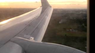 preview picture of video 'Late Afternoon Landing @ Makassar Airport Indonesia'