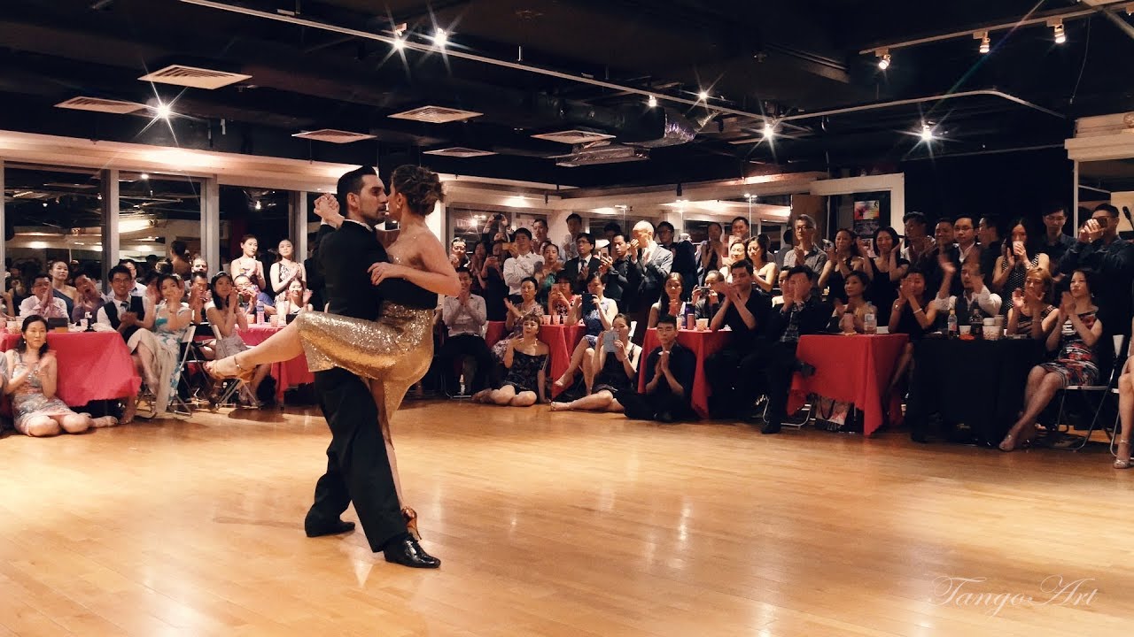 Video thumbnail for Juan Martín Carrara y Stefanía Colina,Tango Xtreme, 19 May 2018, Hong Kong (3/4)