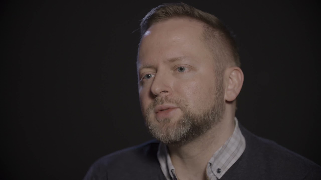 Miniature de la vidéo A Short Working Day / Krótki Dzień Pracy (1981) / Krzysztof Kieślowski / intro: Michał Oleszczyk du film Une courte journée de travail