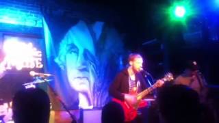 Kevin Devine Little Bulldozer @ The Evening Muse