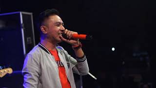 Download lagu Istri Saleha Gerry Mahesa - Denaz Live Benjeng Gresik mp3