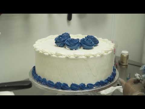 Elvira's Cakes en Espanol | FINDitKC