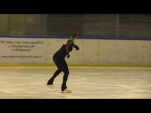 1 Monika KORZAN Solistki Adv Novice SP Potwierdzenie Klasy Diamentowy Spin 2019