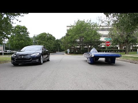 Gato Del Sol V vs  Tesla Model S Drag Race