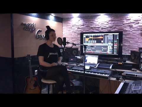 IRENA NOVAKOVIĆ - Don't cry for Louie COVER