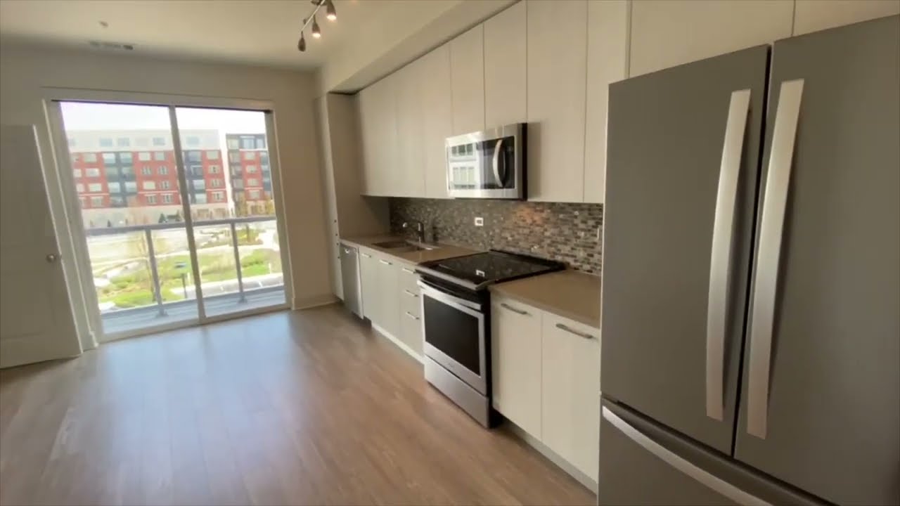 B Floor Plan: Studio / 1 ba