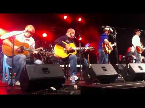 František Nedvěd, Michal Tučný - Tam u nebeských bran (LIVE STODOLA MICHALA TUČNÉHO 2013)