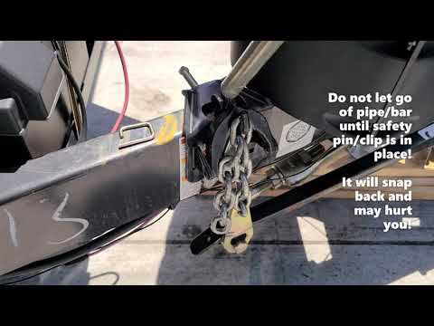 Hooking up Lanehog's Reese Dual-Cam Weight Distributing Hitch