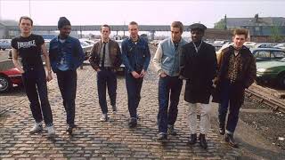 Specials et Coventry Automatics Pearl&#39;s Café R&#39;n&#39;R nightmare