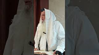 מה חשוב בקריאת המגילה? (הרב יגאל כהן) - התמונה מוצגת ישירות מתוך אתר האינטרנט יוטיוב. זכויות היוצרים בתמונה שייכות ליוצרה. קישור קרדיט למקור התוכן נמצא בתוך דף הסרטון