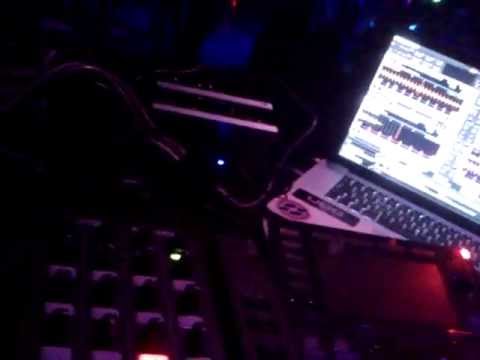 Mius Sick @ Hoboken (Sant Cugat) 08/03/2013 Playing "Julien Daraus - Empty Speeches"