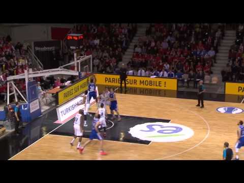 Eurocup Last 32 Round 6: Borovnjak misses but Stephens puts it back in with a powerful slam!
