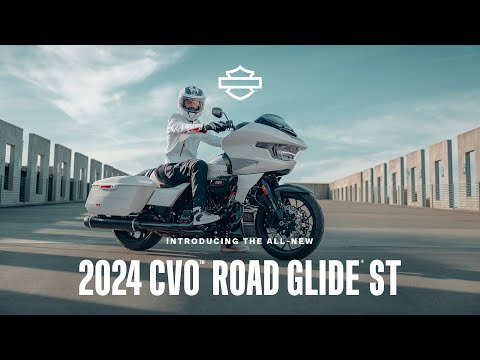 2024 Harley-Davidson<sup>®</sup> CVO™ Road Glide® ST Golden White Pearl