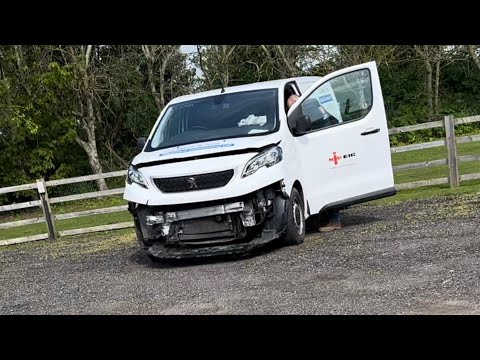 WE BOUGHT A WRECKED 2019 PEUGEOT EXPERT VAN PART 1