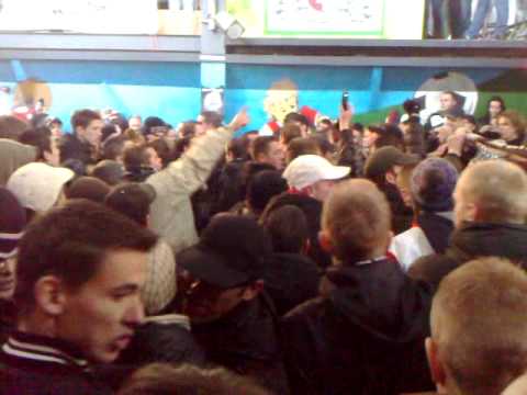 Alles los met DJPaul Elstak in de Legioenzaal na afloop van Feyenoord-Ajax