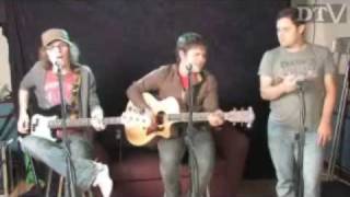 She's So Lovely - Live, Acoustic