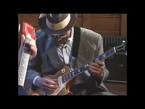 Hubert Sumlin "Forty Four" intimate live performance.