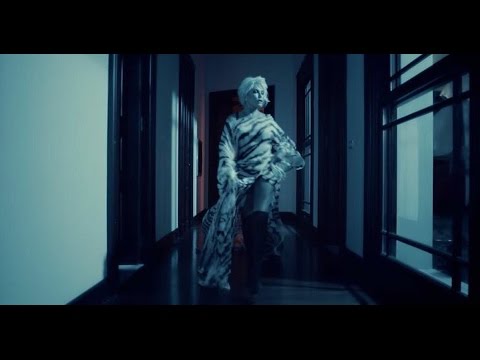 Ajda Pekkan feat. Volga Tamöz - Ayrılık Ateşi (Official Video) HD