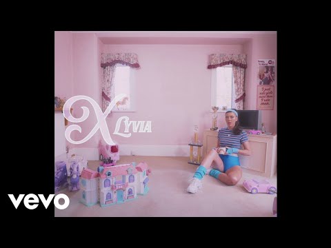 LYVIA - X