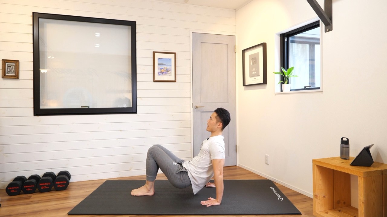 【4/1（水）｜10分トレーニング】二の腕、足腰、ウエスト周りを的確に引き締めていく10分筋トレ