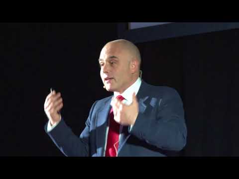 Cosa ci dicono gli insetti?  | Stefano Vanin | TEDxTreviso