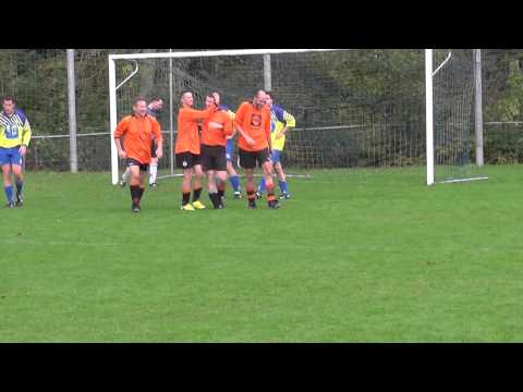 Opjestropdas.nl 25 okt 2014 OSM 75 5  - VV De Meern 8 com 7-7 Goal Pjotr, assist Bram (2-5)