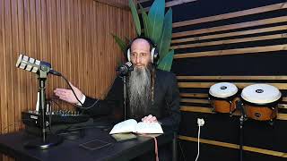 מדברים מרבי נחמן מברסלב   איתך לאורך כל הדרך (הרב מאור קריו) - התמונה מוצגת ישירות מתוך אתר האינטרנט יוטיוב. זכויות היוצרים בתמונה שייכות ליוצרה. קישור קרדיט למקור התוכן נמצא בתוך דף הסרטון