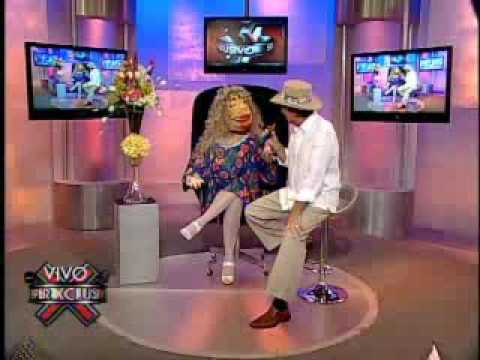 SuperXclusivo 6/19/09 - Director de agencia usa oficina de motel 2/2