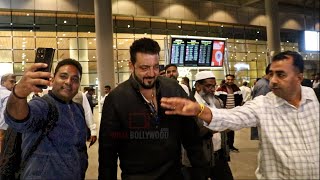 है हट रे - Why Sanjay Dutt said this to Fans who is asking for Photo at Mumbai International Airport