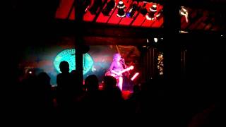 Lucinda Williams Memphis Mennie cover song 2010-9-10 sold out solo acoustic show in NW Arkansas