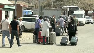 İsrail'in saldırılarından kaçan İranlılar, komşu ülkelere sığınıyor