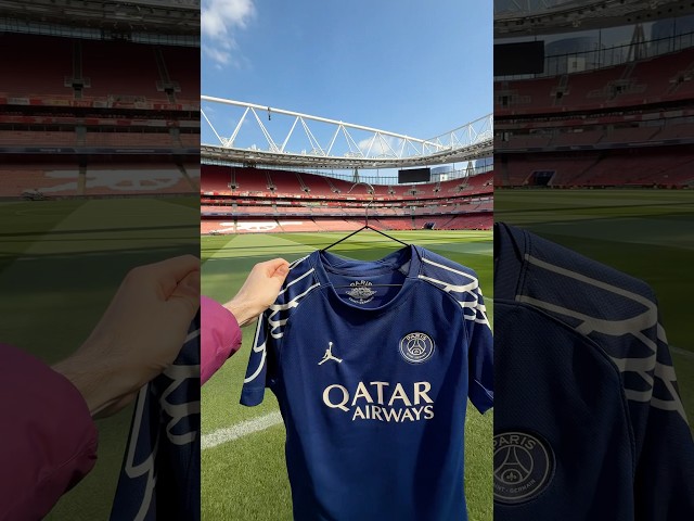 Vídeo relacionado con Paris Saint-Germain - Cartera oficial del PSG, azul, 13,5 x 9,5 cm, Único