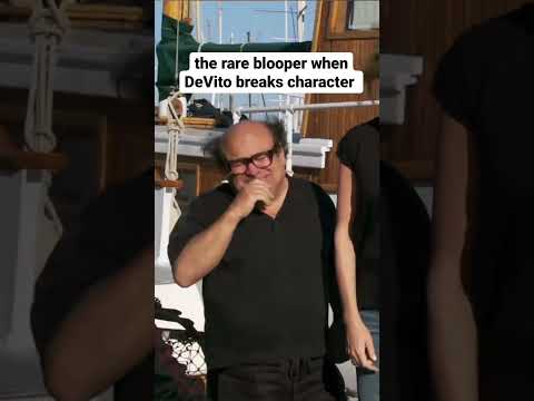 Danny DeVito almost breaking character is hilarious 🤣 #alwayssunnyinphiladelphia #shorts #fyp ￼