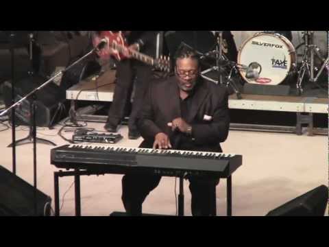 Al McKenzie & friends perform at InAccord's If Only for One Moment 2012.wmv
