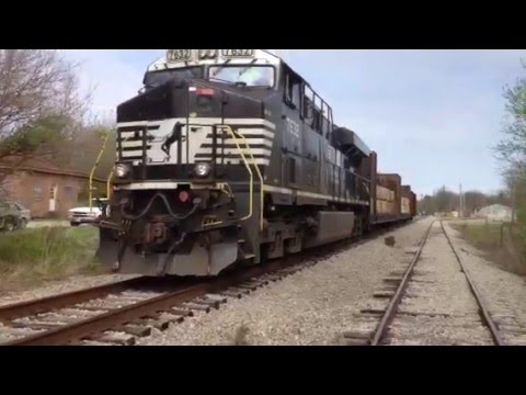 Abandoned railroad, Last train switching in Peebles. Out of Service Norfolk Southern Did I post?