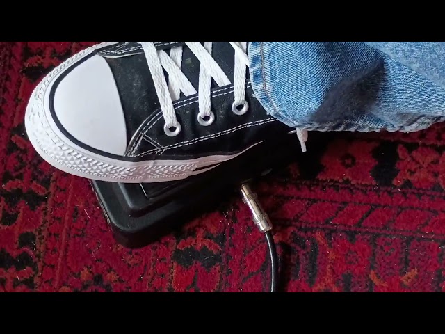 Cry Baby Wah Wah Pedal in Amps & Pedals in Owen Sound
