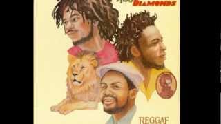 Mighty Diamonds - Pass The Knowledge