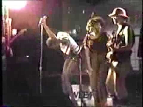 RuPaul sings "Who Wants Gum" & "The Pizza Song" with Wee Wee Pole at The 688 Club in 1983