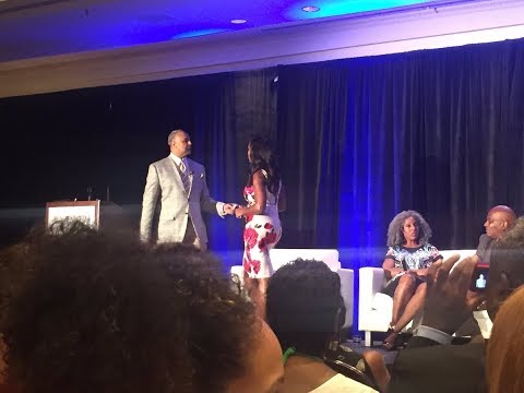 Omarosa Manigault and Ed Gordon are literally arguing on stage right now!! This is insane!!