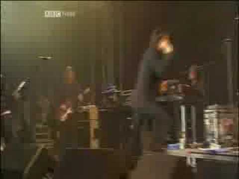 Primal Scream - Jailbird live Glastonbury 2005