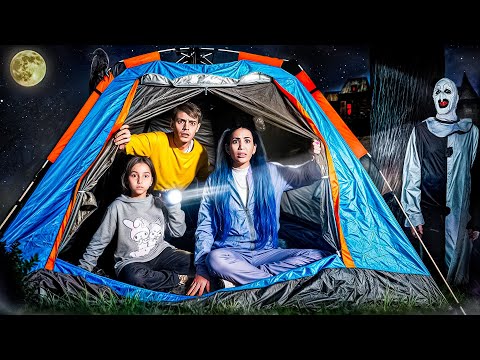 PASAMOS LA NOCHE ACAMPANDO EN MI CASA