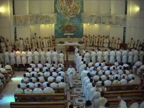 Sfințiri de preoți - Iași 24 iunie 2008 - partea I