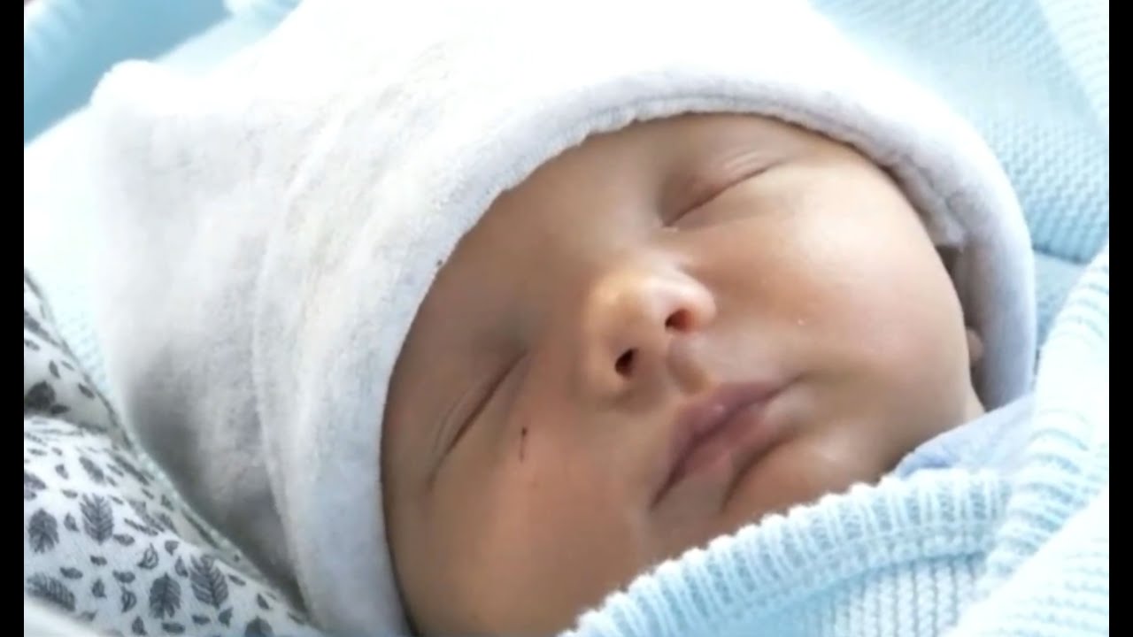 Watch video 24heures dans la maternité de Villeneuve d'ascq - Magazine M6 24heures dans la maternité de Villeneuve d'ascq - Magazine M6