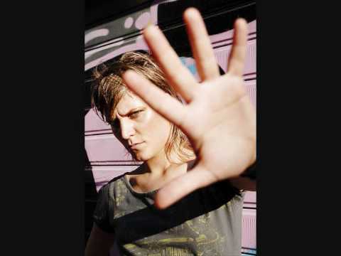 Laura Bono - Todo puede explicarse