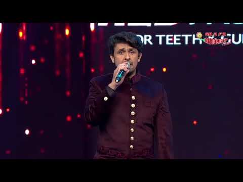 A Tribute To SRK by his biggest fan Nakash Aziz | Jabra Fan